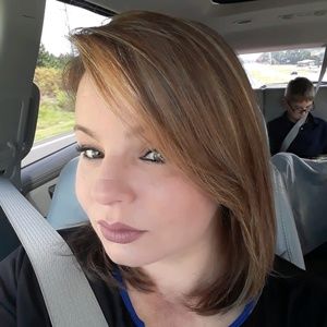 Meet your Posher, Jennifer